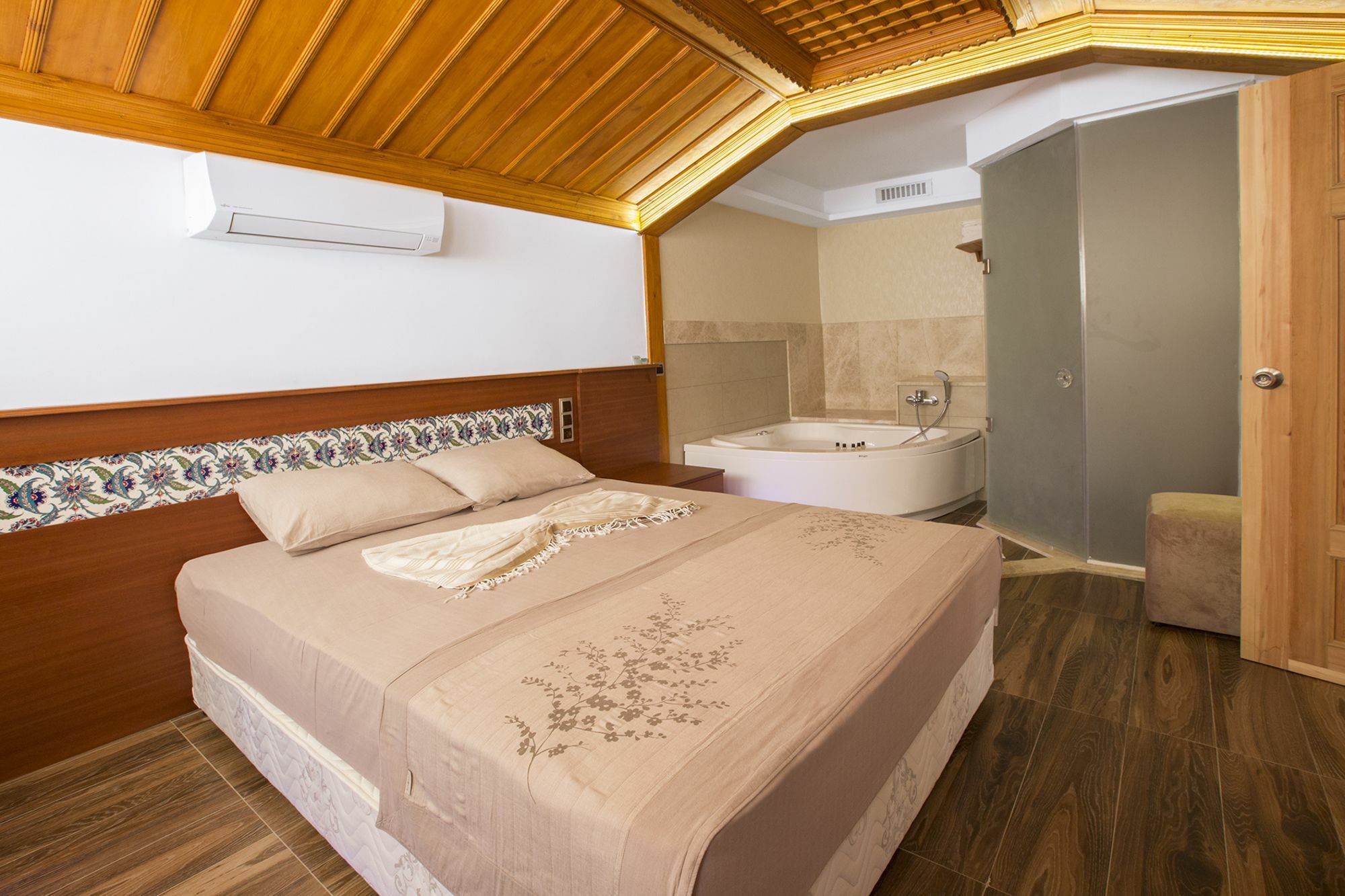 Hotel Azmakhan Акьяка Экстерьер фото