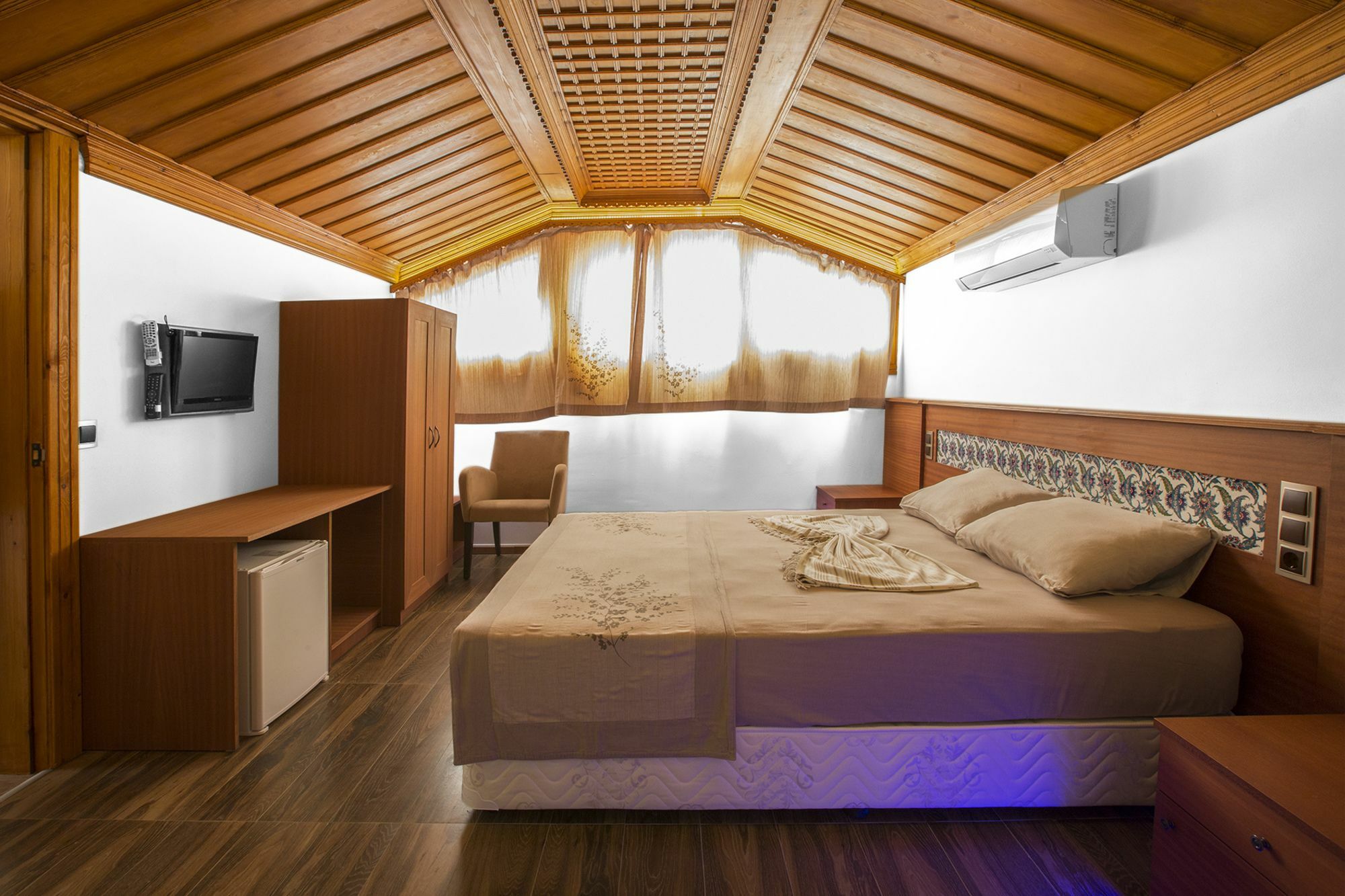 Hotel Azmakhan Акьяка Экстерьер фото